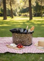 سبد پیک نیک چرمی برزنتی وارداتی طرح پلنگی - تصویر 2